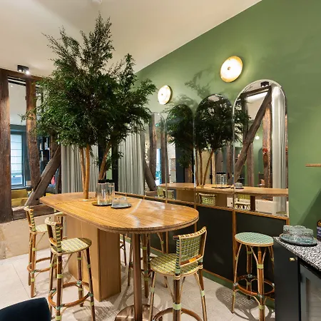 Hotel Amoi 4*