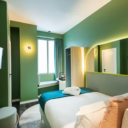 Amoi 4* Paris