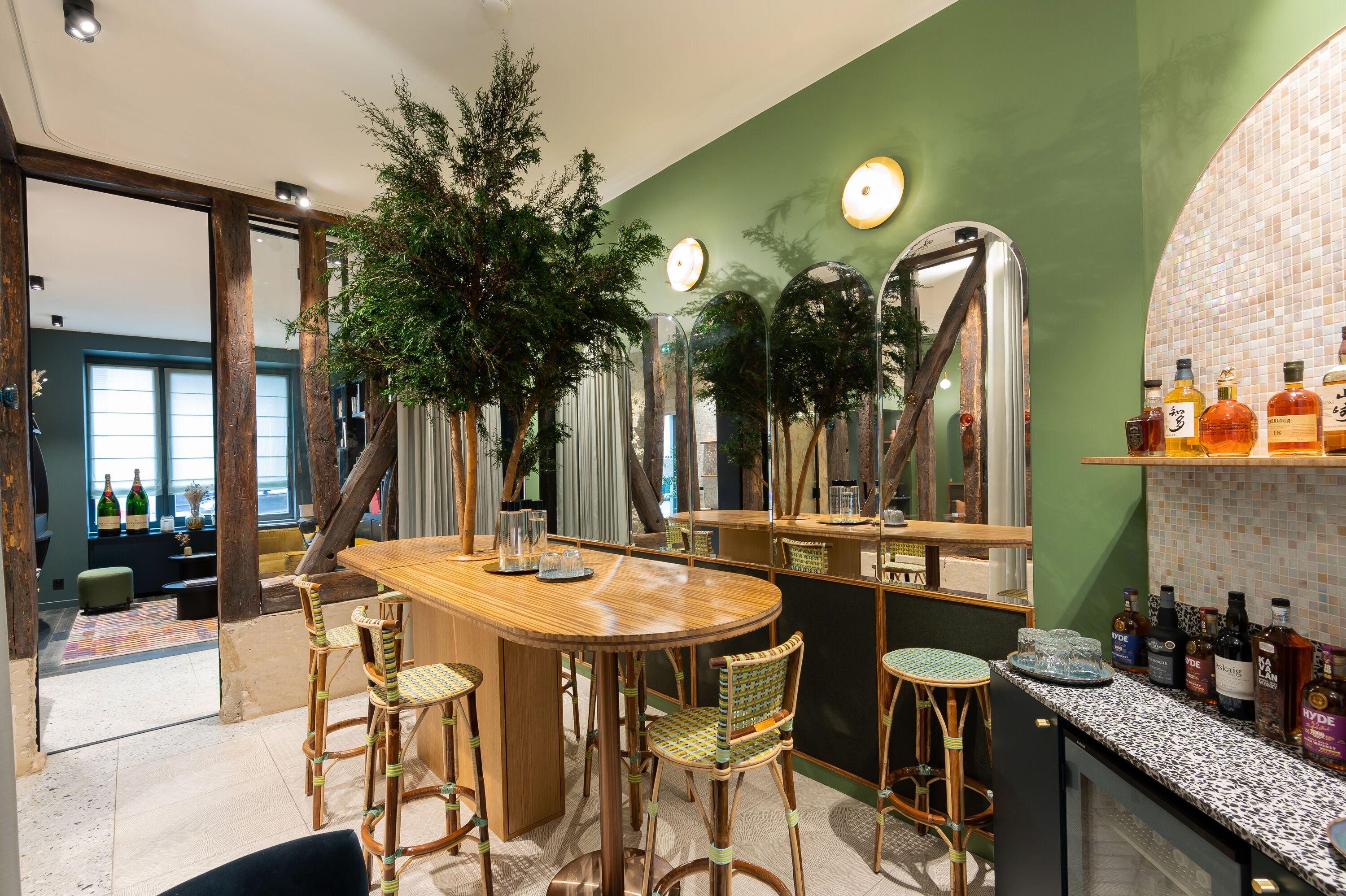 Hotel Amoi 4*